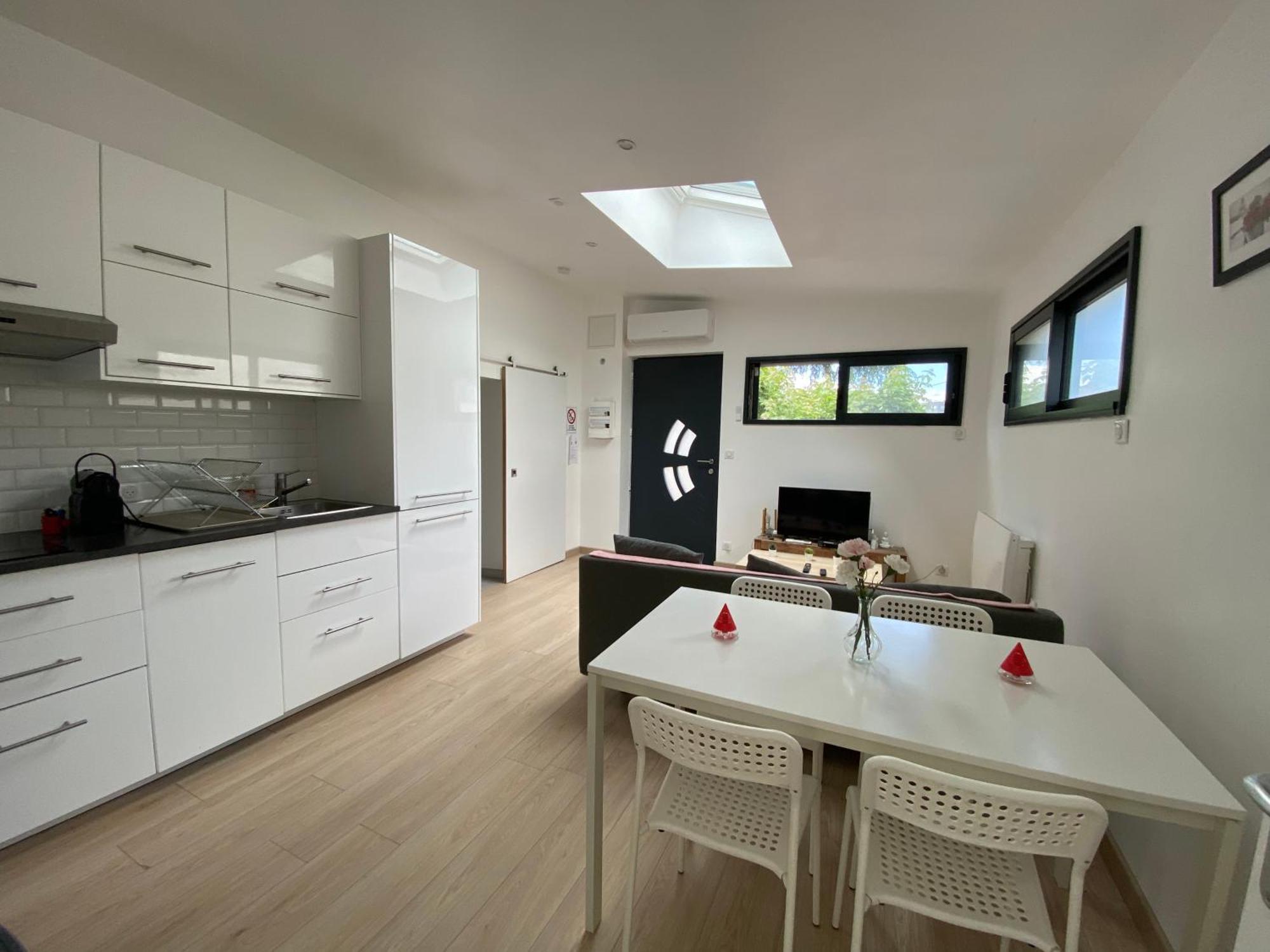 ברון Appartement Paisible Proche Centre Ville מראה חיצוני תמונה